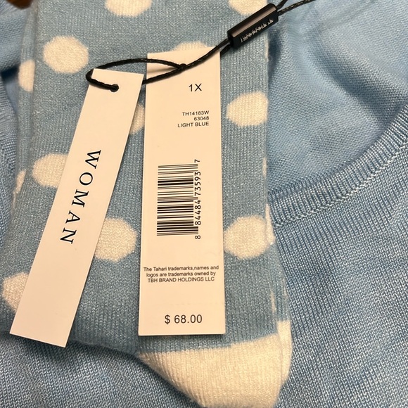 T Tahari Woman Light Blue Sweater & Sock Set, Size 1X, Ultra Soft, Gift Bundle - Picture 6 of 8